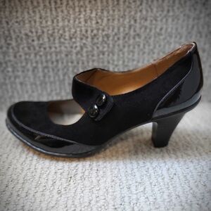 Sofft Black Patent Leather Heels